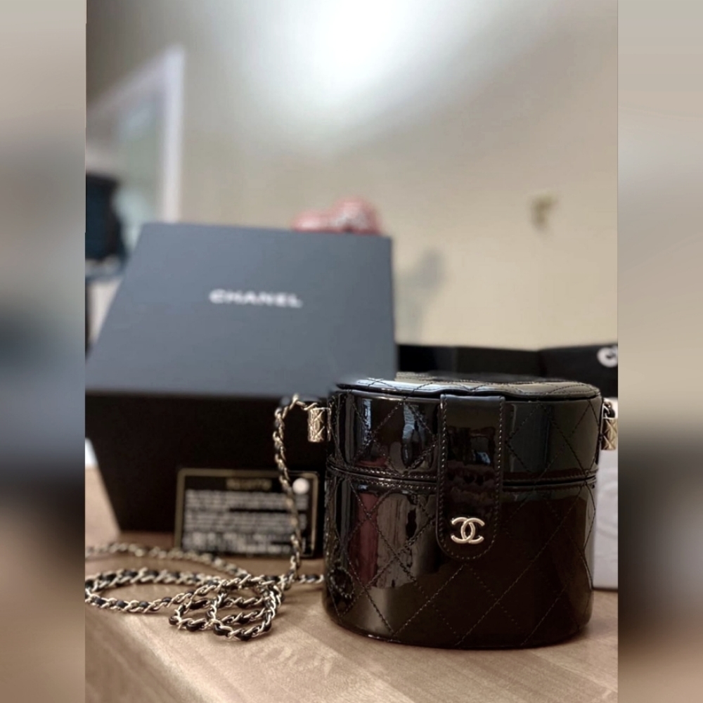 Chanel Black Allure Patent Vanity 2020